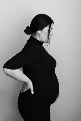 Rückenschmerzen in der Schwangerschaft: Ursachen, Prävention und Linderung - Rückenschmerzen in der Schwangerschaft: Ursachen, Prävention und Linderung